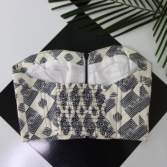 $FINAL$ [XS] NWT Ecote Sweetheart Front Zip Corset - Picture 2 of 4